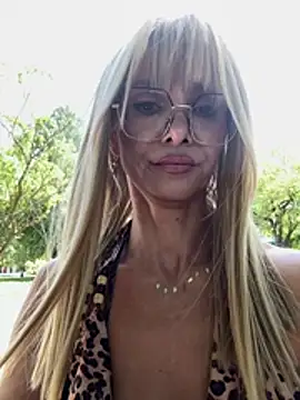 NaughtyNinky live sex cam