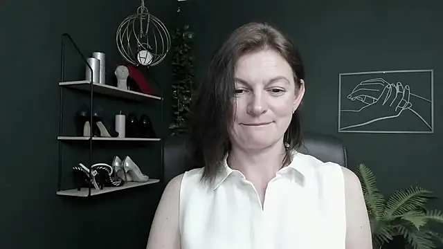 VivianWILD webcam