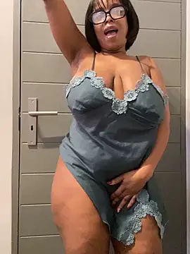Saggy_areola95