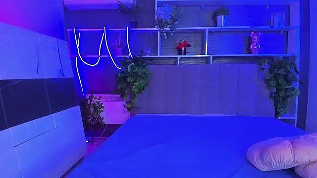 StephieRousee webcam