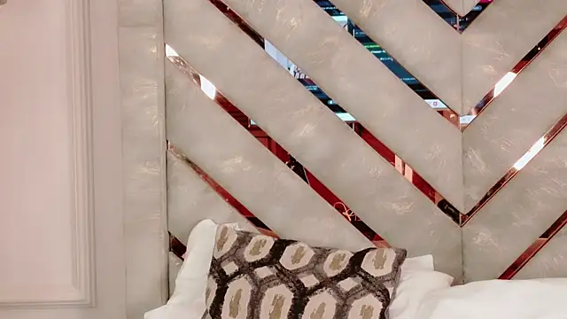 Noa_Adams webcam