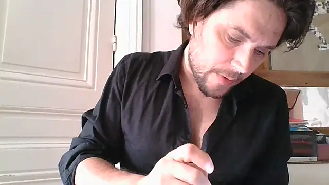 Titilouonlyf69 webcam