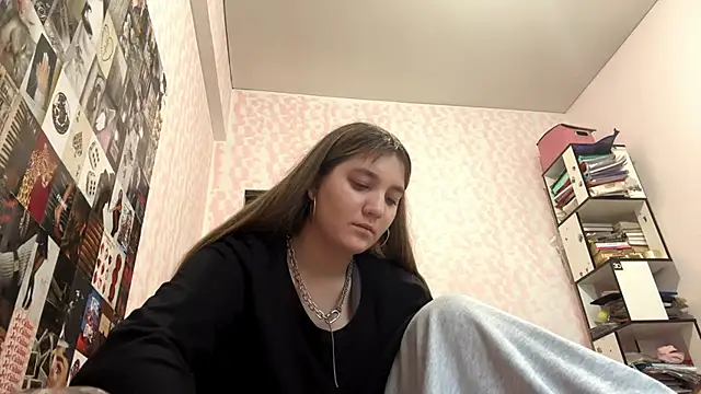JanineThielman live cam on StripChat