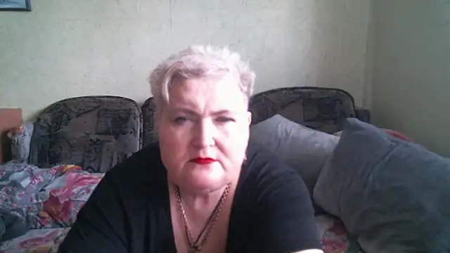 Lana555 live cam on StripChat