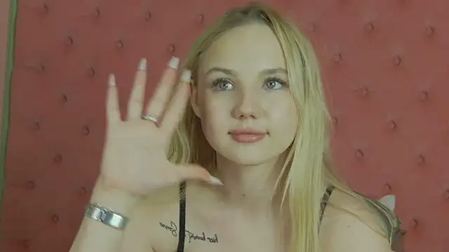 Sky_Cutie webcam