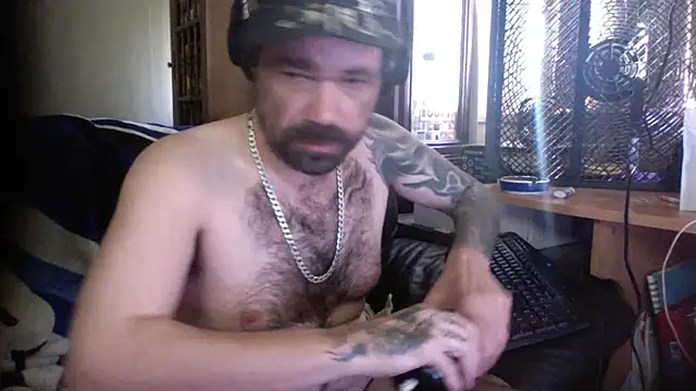 KinkyTOMan webcam