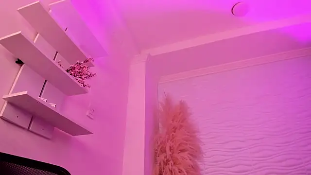 AlondraSoomer webcam