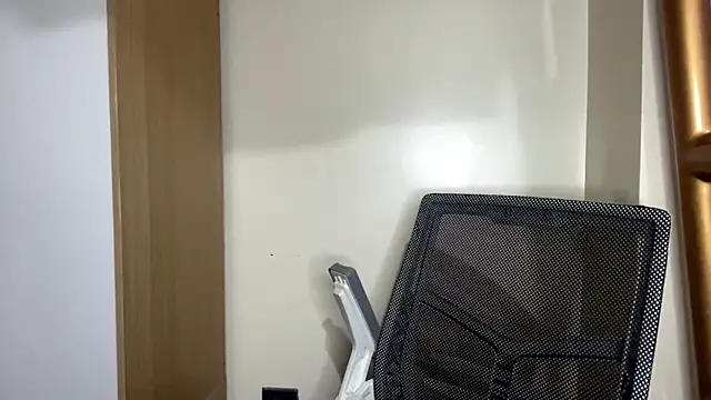 KrystaDonnellan webcam