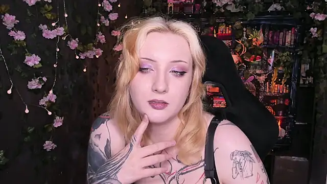 AsheLucker webcam