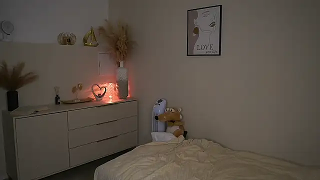 Sophielux18 webcam