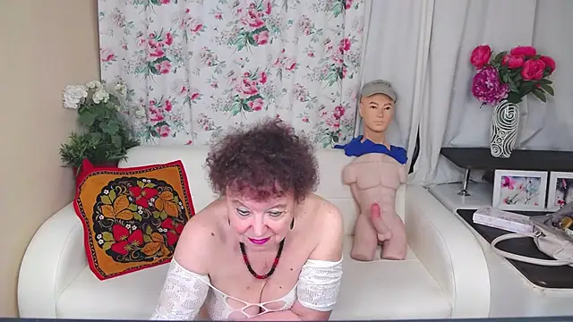 YourHotGranny