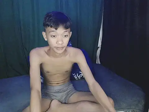 Innocentfucker webcam
