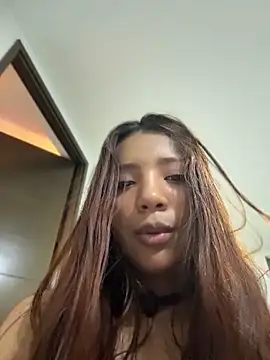 Pushaina__1 webcam