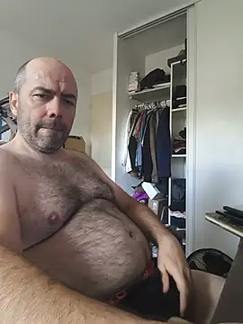 veryverybigdick45 (Ask my age) - make me horny