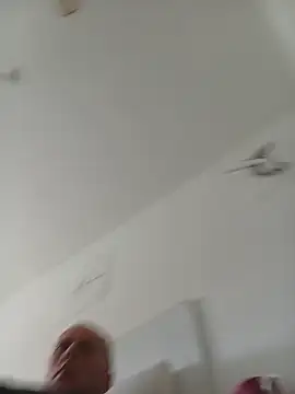 bigtla90 (Ask my age) - Wank til nut on my self and taste 😋
