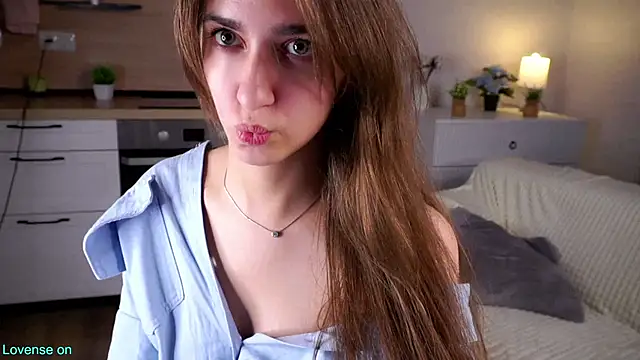 ClarineCasebolt live cam on StripChat