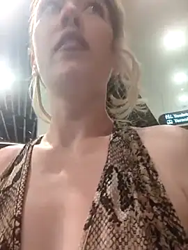 LaraLanee