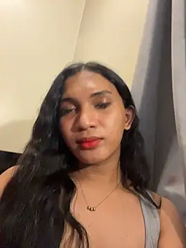 slutty_aki webcam