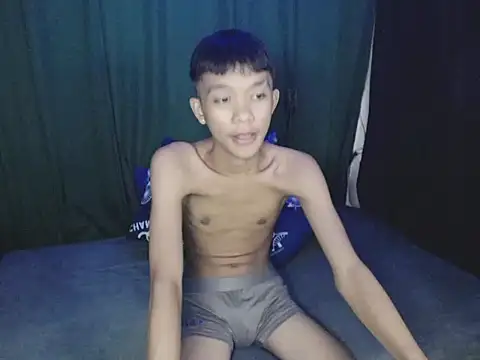 Innocentfucker webcam