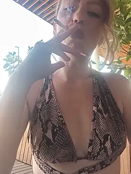 laralanee