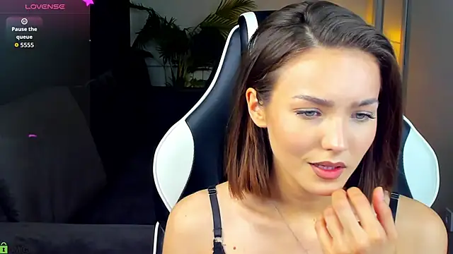 Leslie_Scott webcam