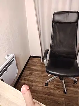 MickeQuinee live cam on StripChat