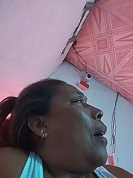 Ruby-Hot-Milf webcam