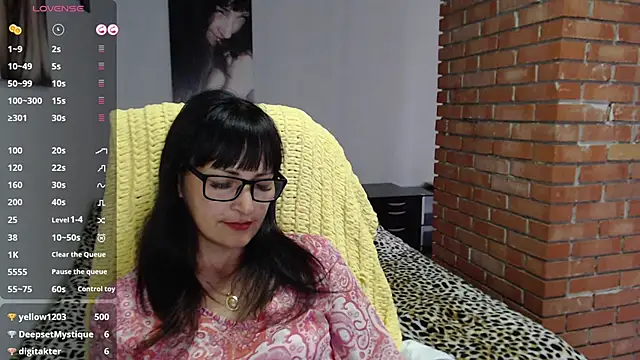 Eila_Morigan webcam