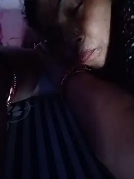 Simran_008 webcam