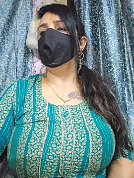 cute-tanvi webcam