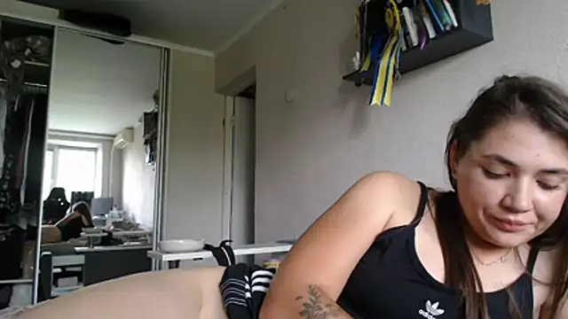 delightful_sofi webcam