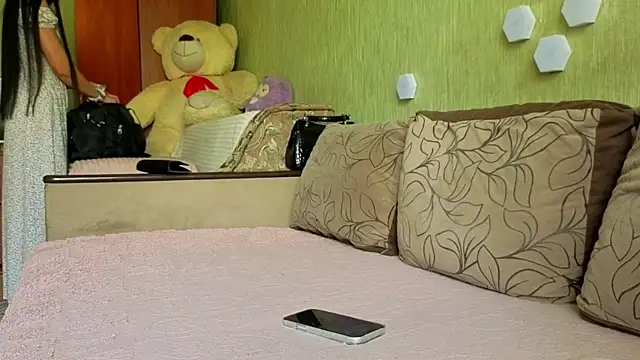Arina_Bloom webcam
