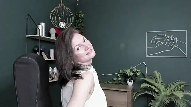VivianWILD webcam
