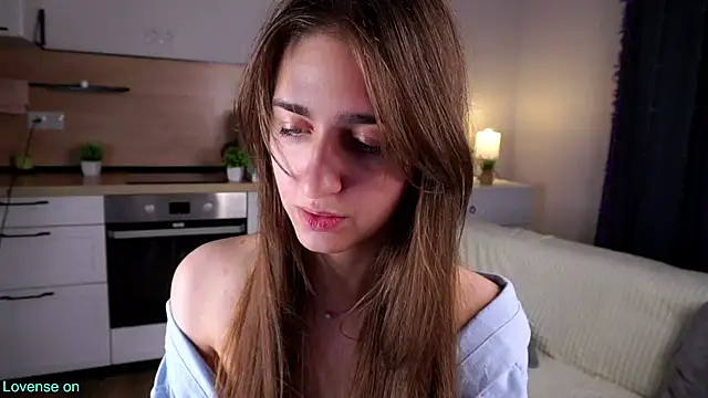 ClarineCasebolt webcam