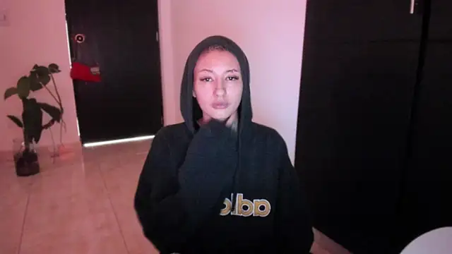 vandalovee_ webcam