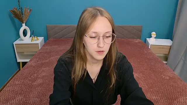 Calista_Everleig webcam