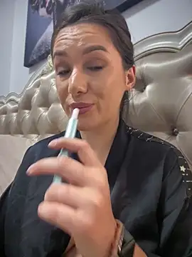 HotXMom_ webcam
