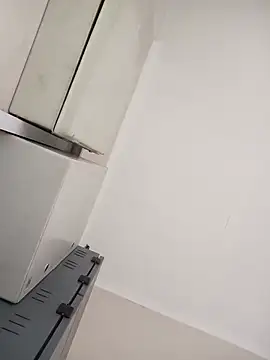 Help-the-woman webcam