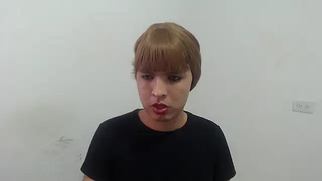 estefania224 webcam