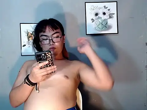 Asianblk_barbiedoll webcam