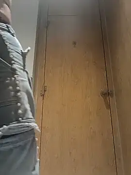 LaraLanee