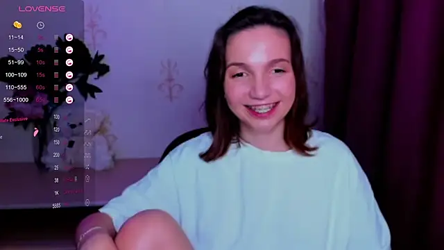 KindHazelHere_ webcam