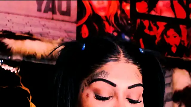 indian_dreamgirl webcam