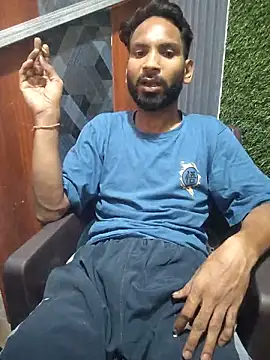 Akki-101 live cam on StripChat