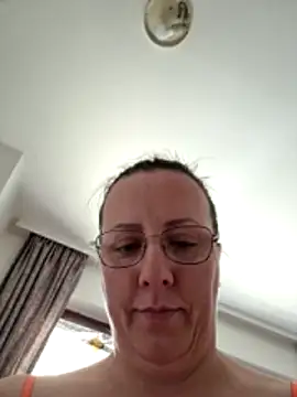 Goodass7 live cam on StripChat