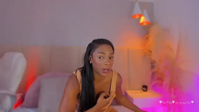 aprilebony_ webcam