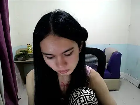devine_goddess webcam