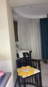 mo-mo-69 webcam