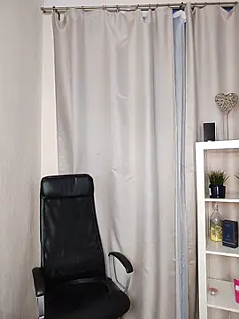 MickeQuinee webcam