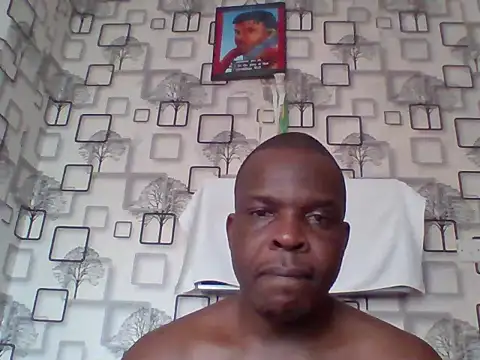 Chumba_001 live cam on StripChat